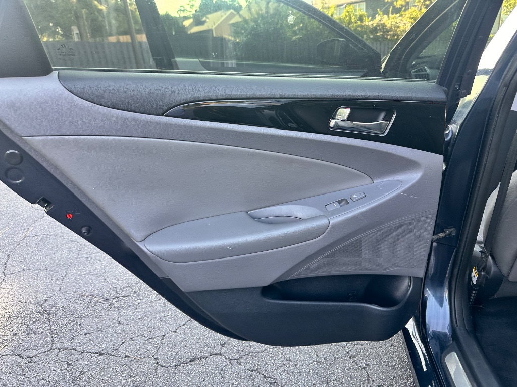2011 Hyundai Sonata Limited - Photo 22