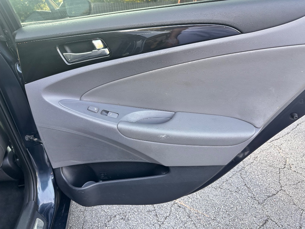 2011 Hyundai Sonata Limited - Photo 21