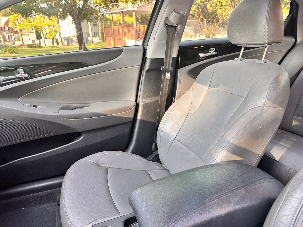 2011 Hyundai Sonata Limited - Photo 18