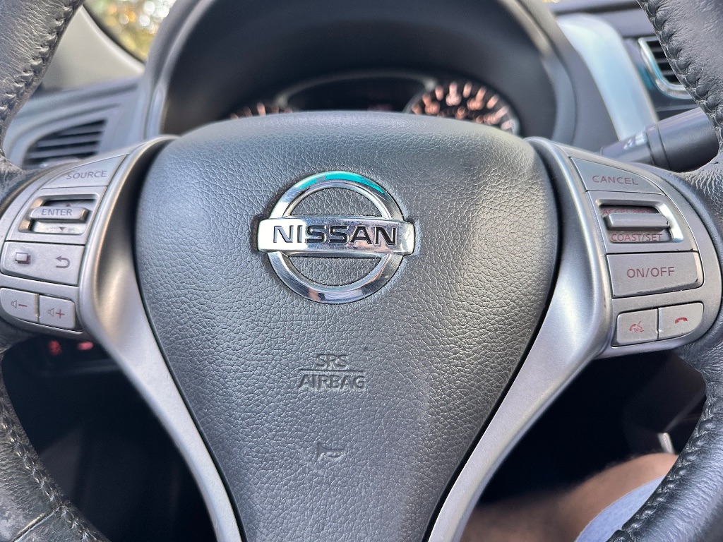 2015 Nissan Altima SV - Photo 22