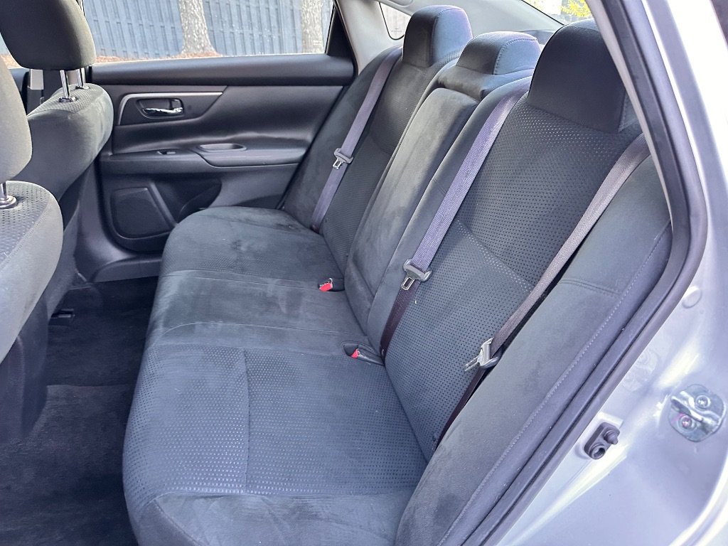 2015 Nissan Altima SV - Photo 27